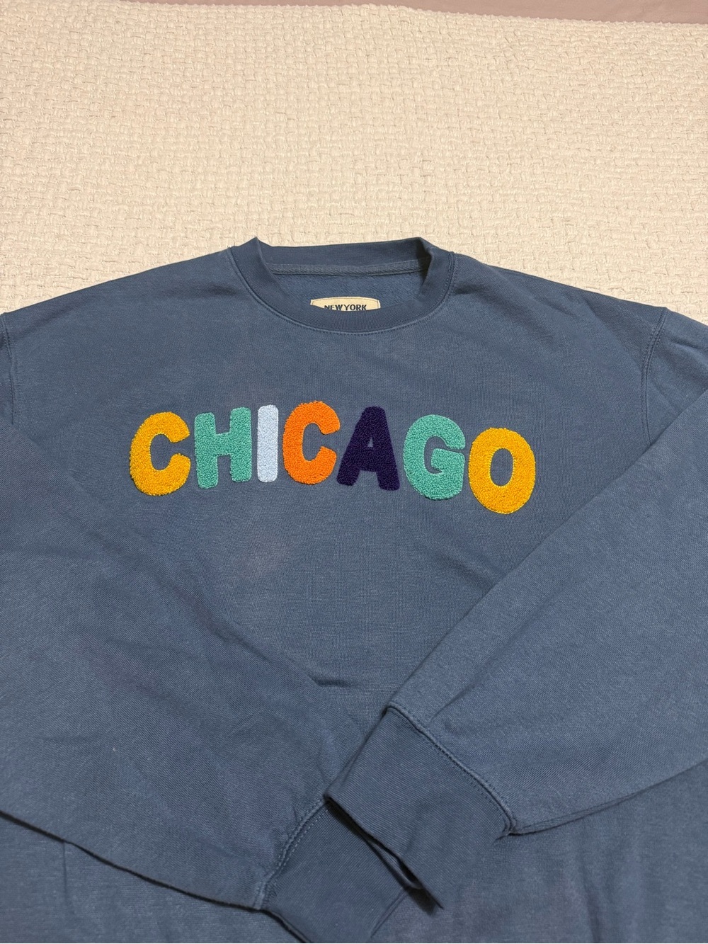 Chicago blue crewneck sweatshirt Size XL. Excellent condition.